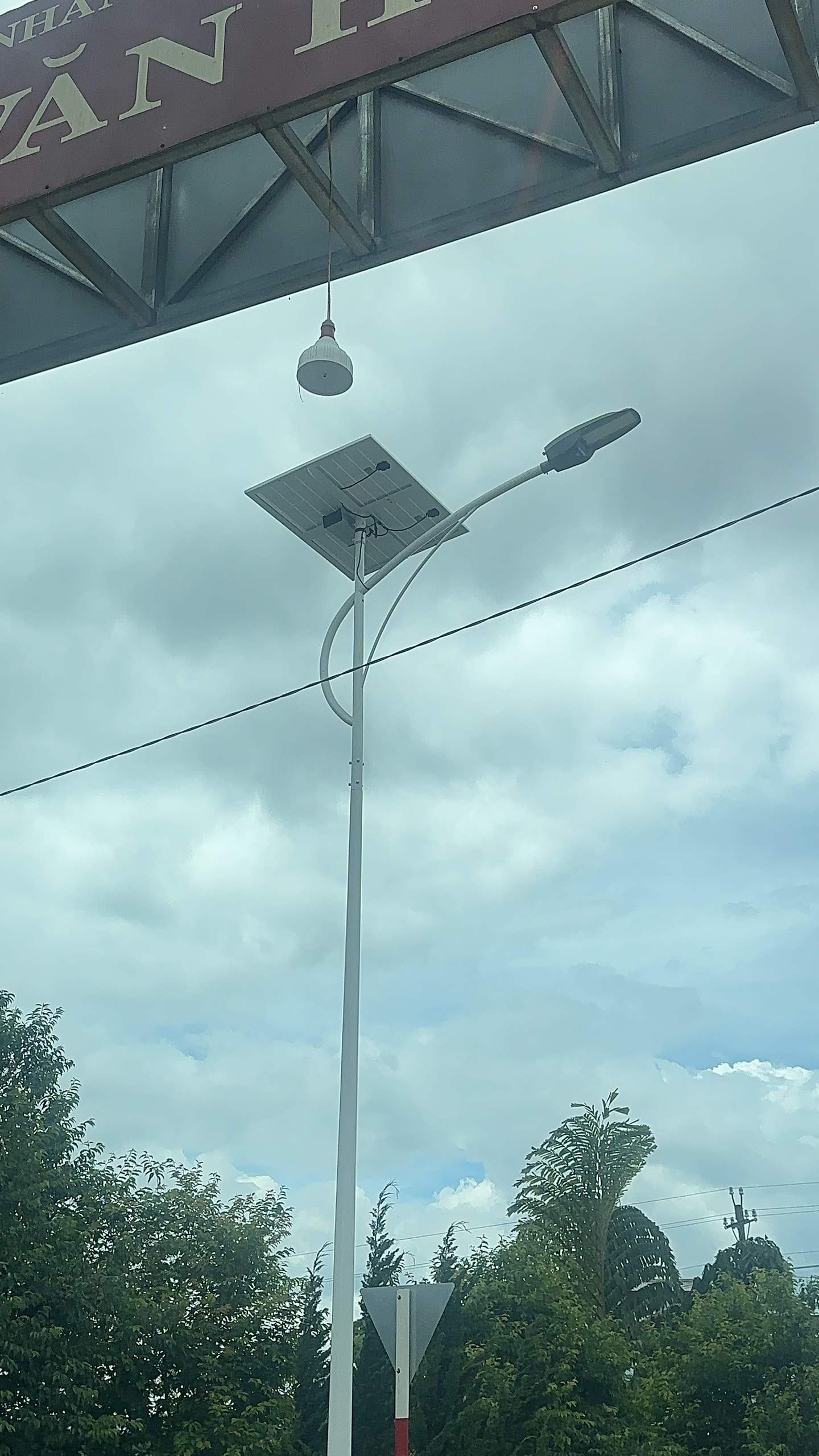 Cận cảnh đèn CTP-SHARK-R