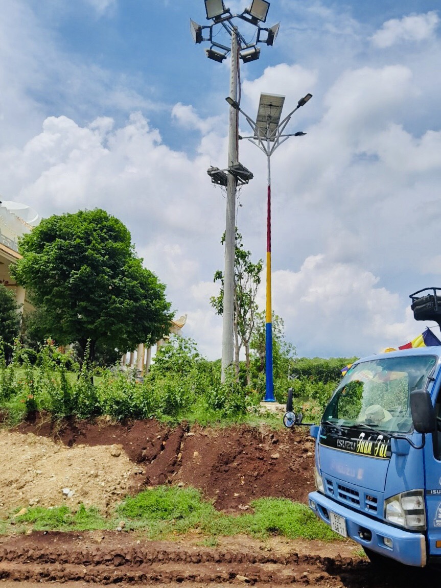 Trụ đèn LED CTP-OSCAR được sử dụng thay thế cho các trụ đèn pha cũ