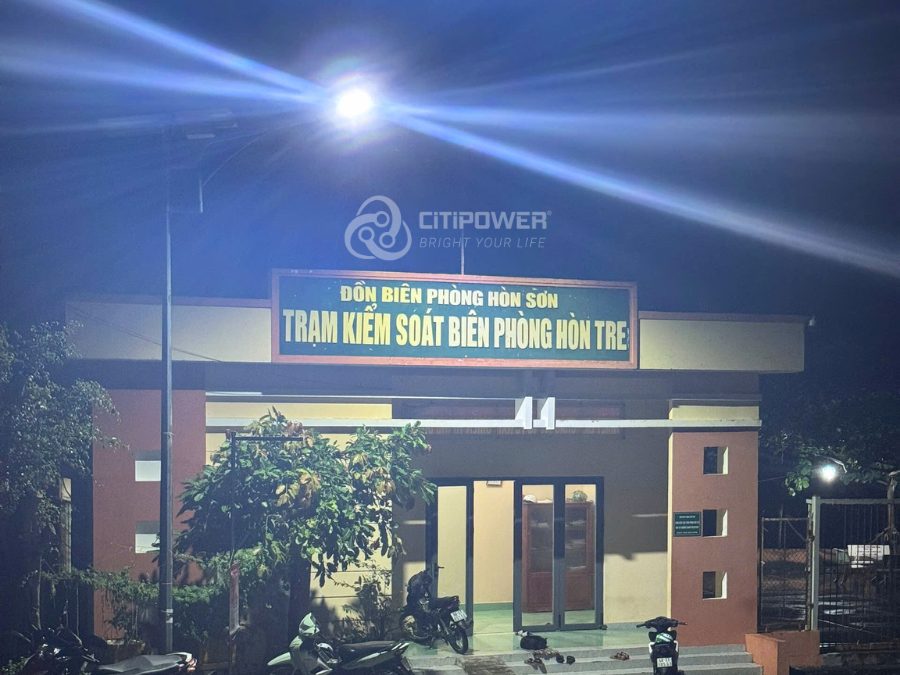 đèn LED chiếu sáng dự án Kiên Hải