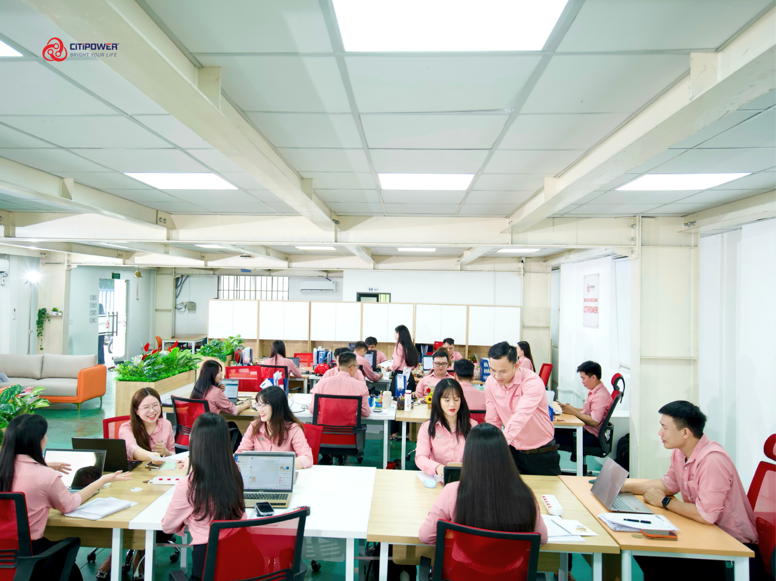Toàn cảnh văn phòng làm việc tại CiTiPOWER